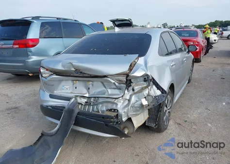 2020 Toyota Corolla Hybrid Le z USA, uszkodzony, nr VIN JTDEBRBE3LJ000957